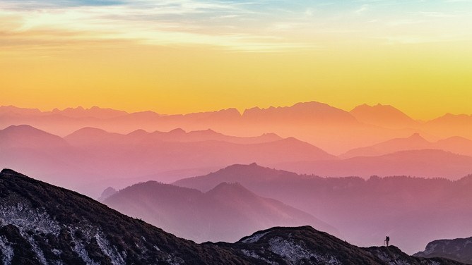壮美山川风景PPT背景图片-山川壮美 风光入页